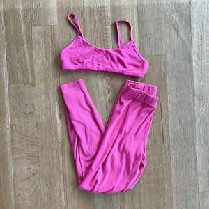 Alo Ribbed Bra and Legging